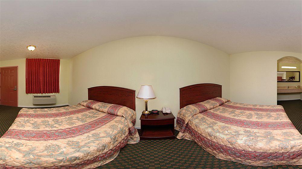 Americas Best Value Inn & Suites Hempstead Kültér fotó